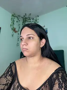 Snapshot of aurora_bela chatting on July 19, 6:44 am aurora bela online show from July 19, 6:44 am