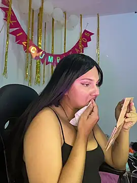 aurora bela online show from April 3, 4:52 am