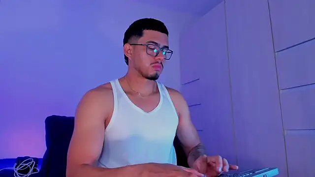 THADEO KING2 online show from April 4, 1:45 am