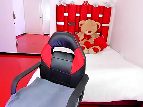 mia rouse11 online show from March 1, 2:39 pm