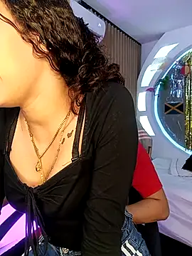 ritzabeth daniel online show from April 17, 2:36 am