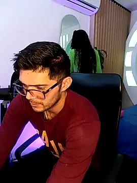 ritzabeth daniel online show from March 31, 2:46 am