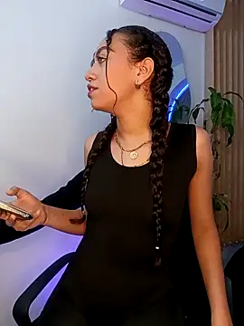 ritzabeth daniel online show from April 2, 2:30 am