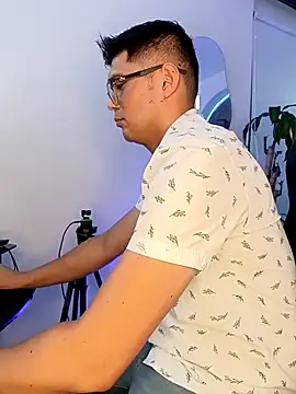 ritzabeth daniel online show from March 5, 2:41 am