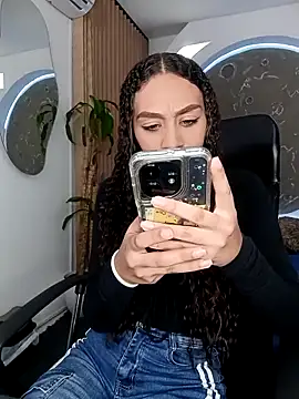 ritzabeth daniel online show from March 23, 2:44 am