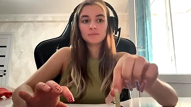 PluralPalaver online show from February 28, 6:13 am