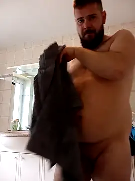 Enzo9911 online show from April 4, 8:10 am