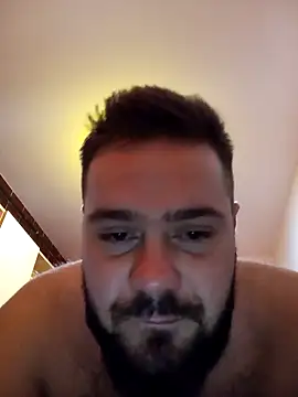 Snapshot of Enzo9911 chatting on February 27, 8:14 am Enzo9911 online show from February 27, 8:14 am