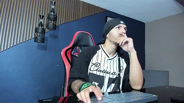 DanteLuxx online show from April 5, 3:35 am