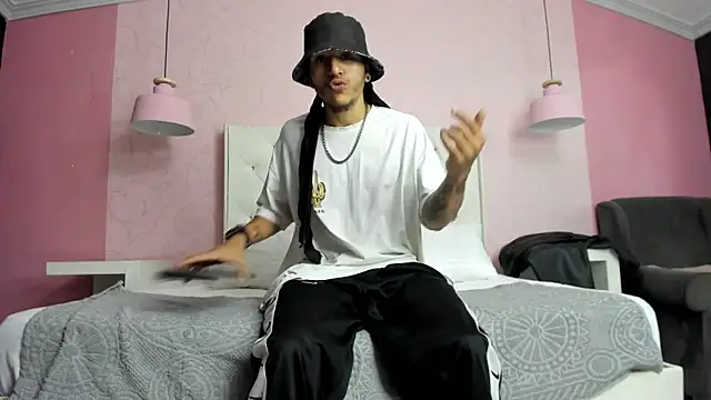 DanteLuxx online show from April 27, 8:07 pm