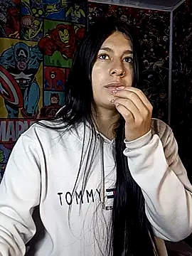 charlottte wh online show from April 8, 9:44 am