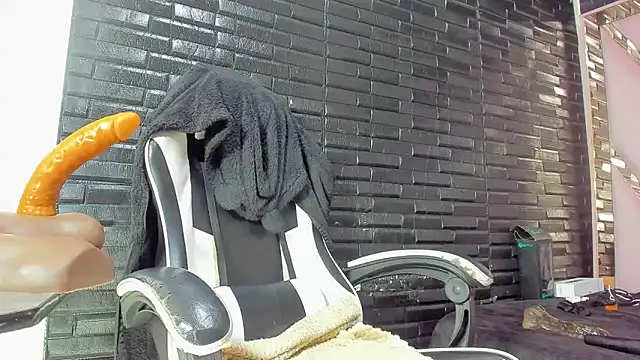 ScarlettSexRx online show from April 15, 7:58 pm