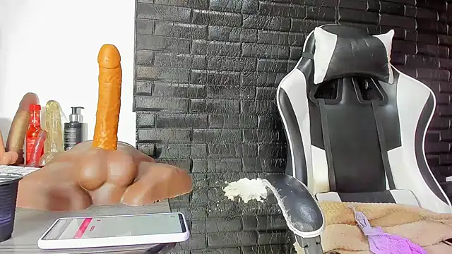 ScarlettSexRx online show from April 15, 2:21 pm