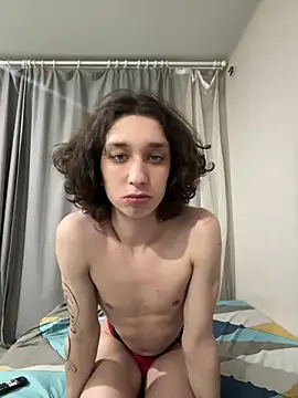 PrettylnPink  online show from March 1, 11:05 pm