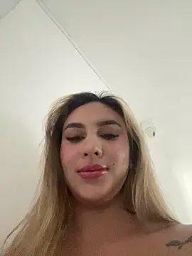 Snapshot of SamanthaVega_ chatting on June 30, 9:48 pm SamanthaVega online show from June 30, 9:48 pm