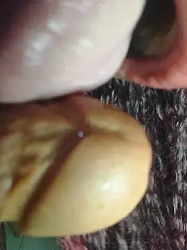 HonneyVictoria online show from March 4, 11:29 am