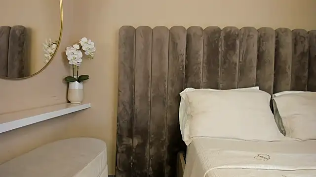 SofiBaez online show from March 13, 8:14 pm