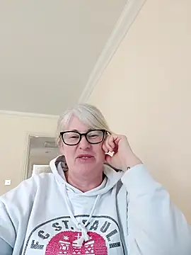 FlirtyFleur-x online show from March 31, 10:06 am