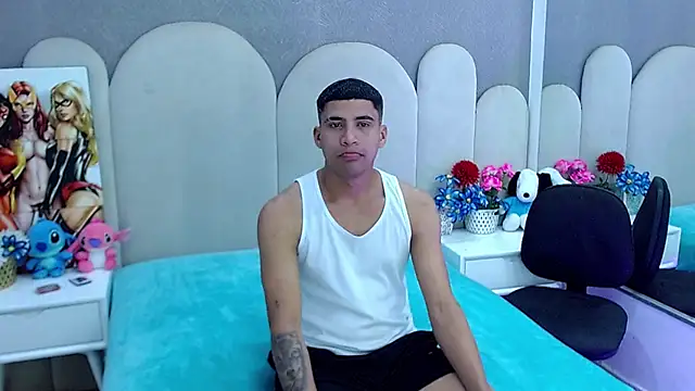 Snapshot of party_duo_boys chatting on March 3, 1:29 pm party duo boys online show from March 3, 1:29 pm