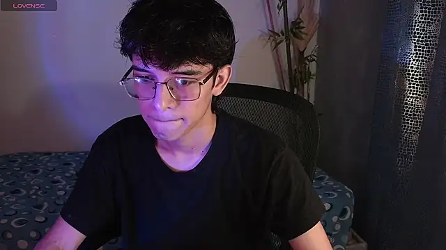 noah millerx online show from February 28, 2:55 am