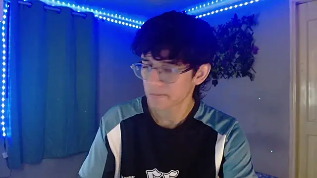 noah millerx online show from March 22, 5:10 am