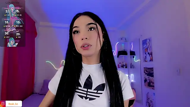IamAndrea01 online show from May 7, 7:56 am
