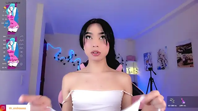IamAndrea01 online show from June 4, 12:59 am