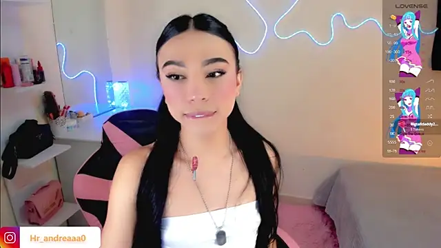 Snapshot of IamAndrea01 chatting on July 5, 6:15 pm IamAndrea01 online show from July 5, 6:15 pm