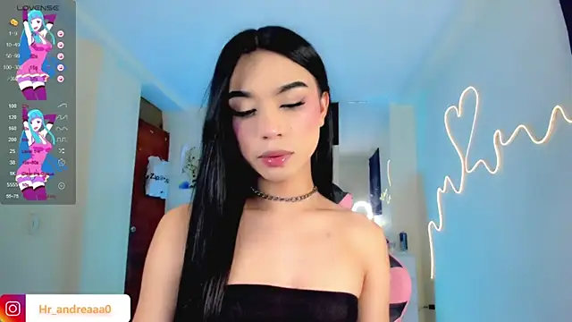 Snapshot of IamAndrea01 chatting on June 26, 2:01 pm IamAndrea01 online show from June 26, 2:01 pm