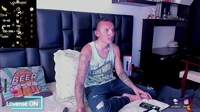 Mike Waters online show from February 28, 9:36 pm