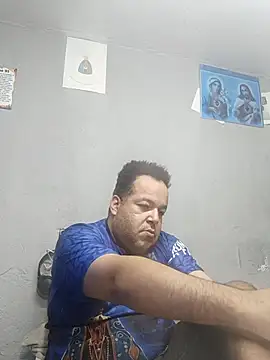 UrsoBissexualPauGrosso online show from May 2, 3:01 am