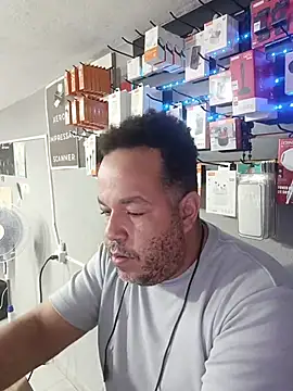 UrsoBissexualPauGrosso online show from April 3, 10:27 pm