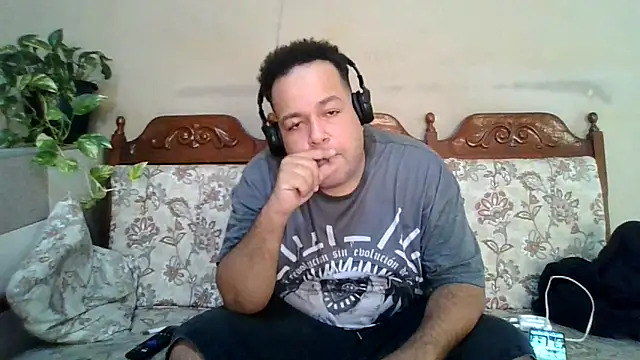 UrsoBissexualPauGrosso online show from May 13, 4:47 pm