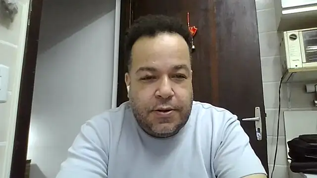 UrsoBissexualPauGrosso online show from May 27, 7:54 pm