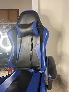 Maddie 7 online show from March 19, 2:44 am