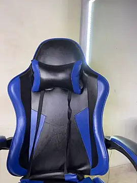 Maddie 7 online show from April 11, 2:52 am