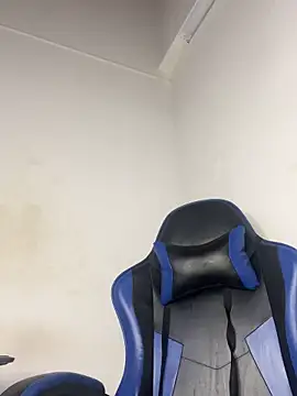 Maddie 7 online show from March 27, 2:42 am