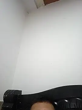 Snapshot of Ozkr777 chatting on March 2, 2:57 pm Ozkr777 online show from March 2, 2:57 pm