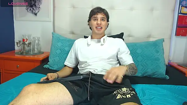 EXCLUSIVE8 online show from March 21, 4:46 am