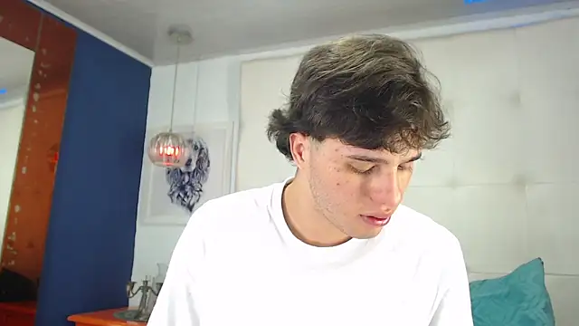 EXCLUSIVE8 online show from March 31, 4:58 am