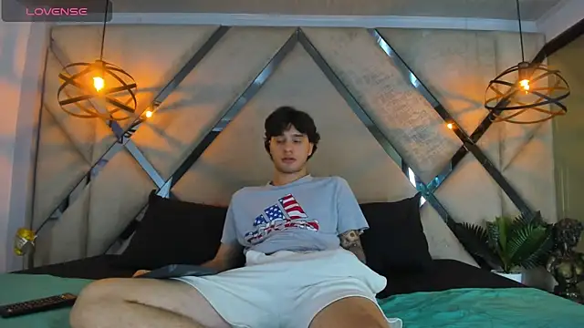 EXCLUSIVE8 online show from March 8, 4:16 am