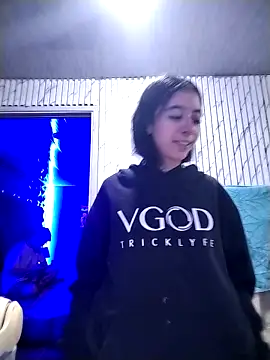 SAMY AND ARI online show from April 9, 10:10 am