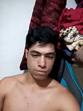 Snapshot of lucastorquato1709 chatting on February 26, 6:24 am lucastorquato1709 online show from February 26, 6:24 am