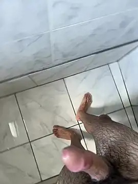 magrinhoGStZ8 online show from March 23, 3:34 pm