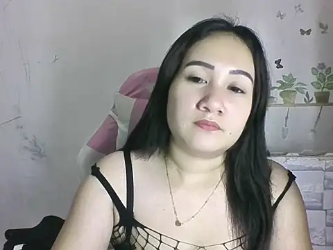 missrica13 online show from March 25, 11:09 am