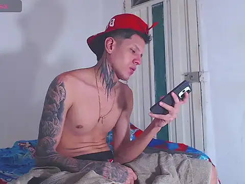 Snapshot of gabriel_reyes21 chatting on July 20, 5:48 am gabriel reyes21 online show from July 20, 5:48 am