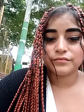 Danna Devil  online show from March 27, 9:05 pm