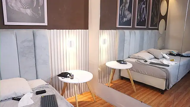 TianBrooks online show from April 3, 6:09 am