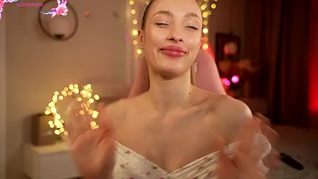 Mila Murr online show from March 24, 3:45 pm