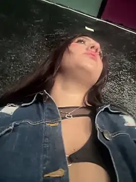 Munequita med44 online show from March 29, 12:29 pm